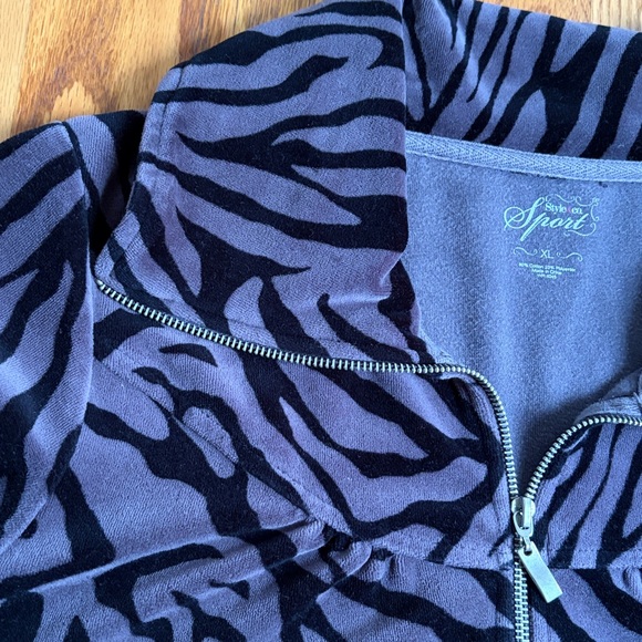 Style & Co. Sport Soft Velour Zip Up Animal Print Stripe Zebra Pattern Jacket XL - Picture 7 of 7